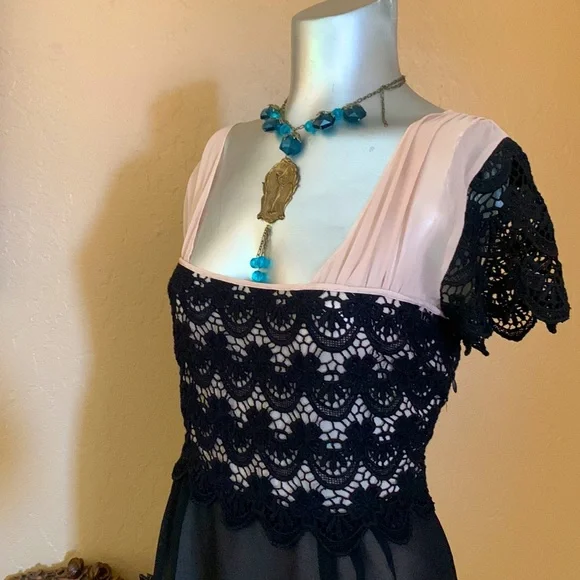 Philosophy Alberta Ferreti Lace Dress. Sz 10 - Picture 4 of 6